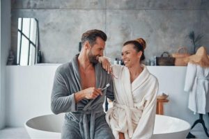 الاستحمام مع الحبيب في المنام للعزباء