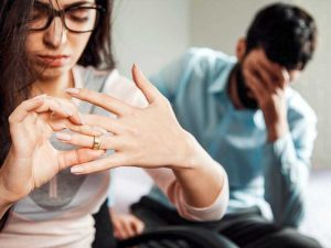 الاحلام التي تدل على الطلاق