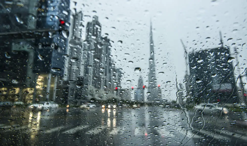 الامطار القوية في المنام