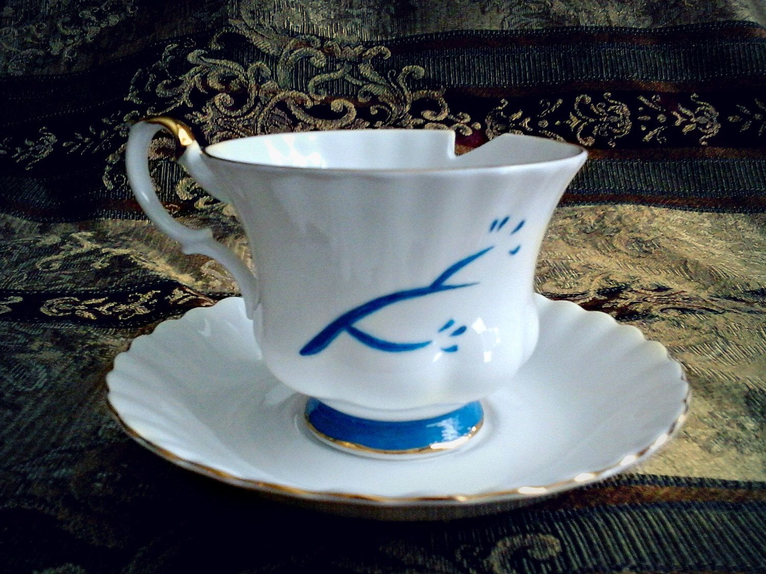 الاواني المكسورة في المنام