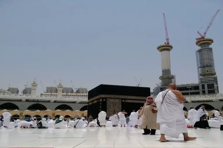 الحلم بالاستعداد للذهاب للعمرة