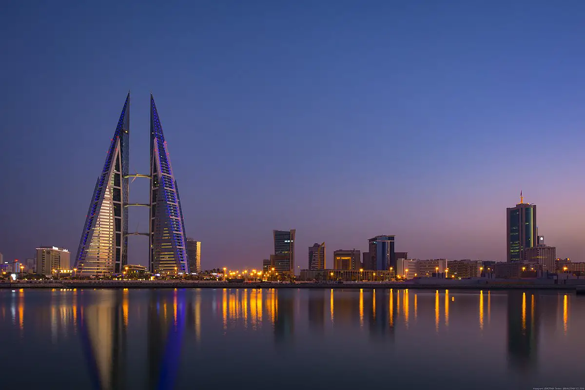 البحرين في المنام للعزباء