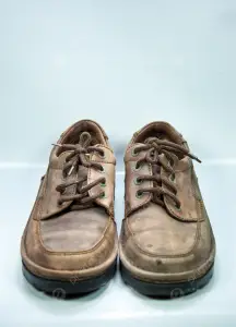 الحذاء المستعمل في المنام للعزباء