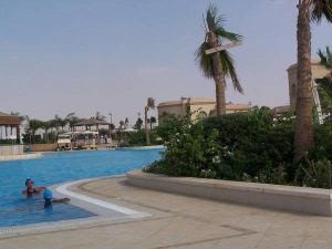 البسين في المنام للعزباء